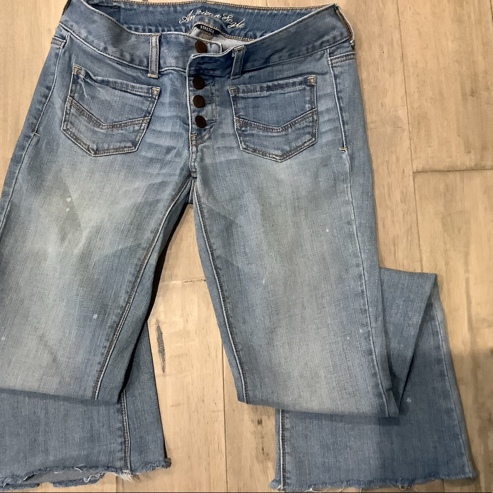American Eagle Blue Jeans. Low rise. Great condition.
